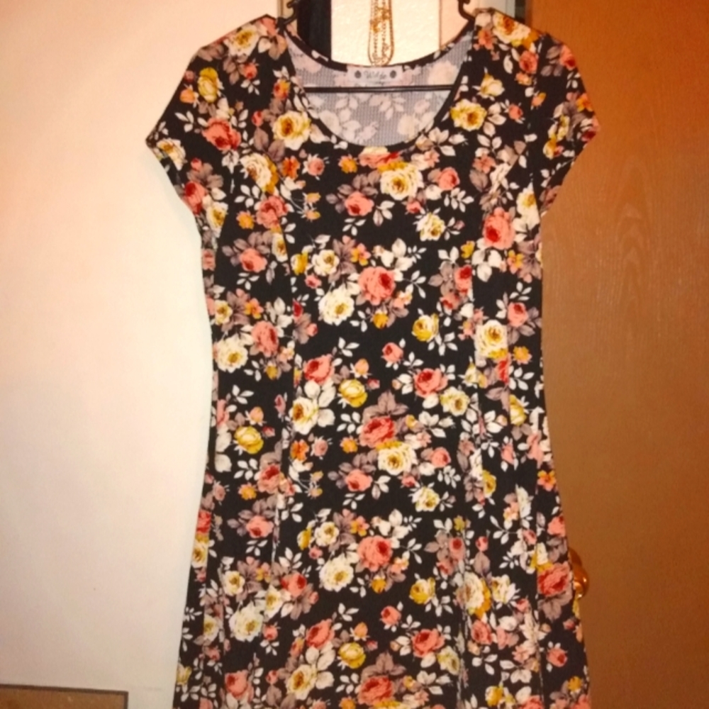 Flowy floral dress